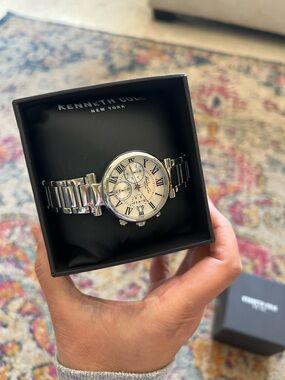 Kenneth Cole New York Stainless Steel Silver Women's Watch Analog KC4971